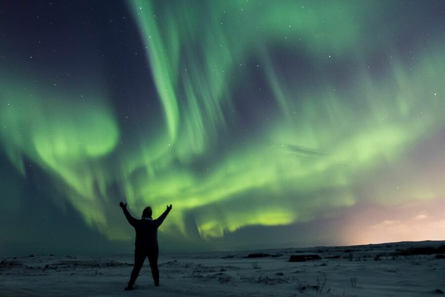 Small-Group Premium Northern Lights Tour from Reykjavik - A small group changes the mood