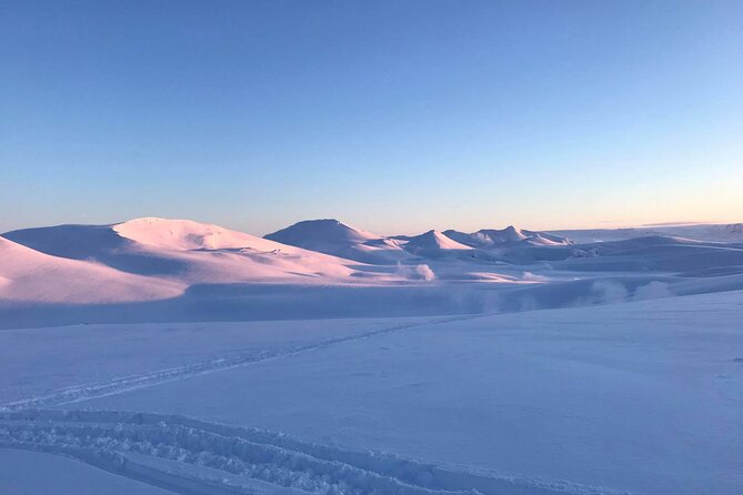 Snowmobiling on Eyjafjallajökull - Reaching Eyjafjallajökull from Brú Base Camp