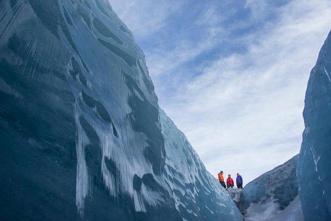 Sólheimajökull Glacier Hike & Ice Climbing Intro - Small Group - Why this glacier outing feels different