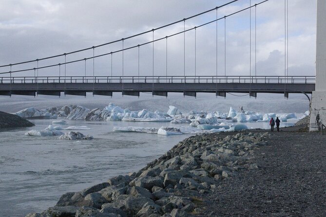 South Coast Including Vatnajökull National Park and Jökulsárlón Glacier Lagoon - Who will enjoy this day most