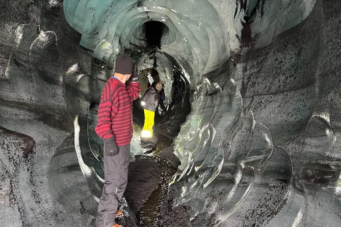 South Coast & Katla Ice Cave Adventure From Reykjavik in a 4x4 - What to wear and bring for the 11-hour day