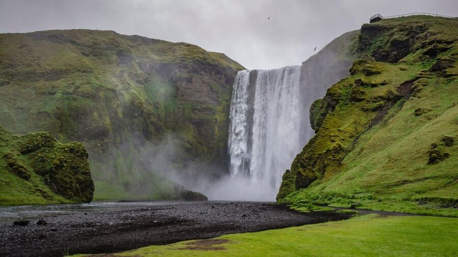 South Coast of Iceland. Black beach, glaсier, waterfalls... - Why This South Coast Route Works