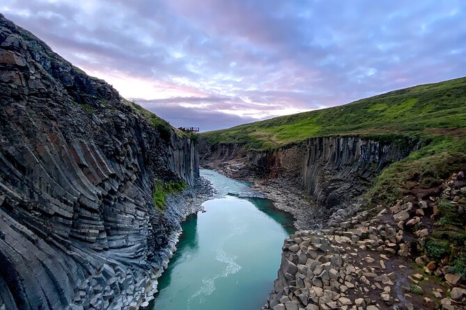 Stuðlagil Canyon and Vök Baths Day Tour - Why this East Iceland combination works