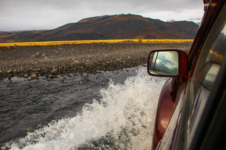 Super Jeep Private tour in Þórsmörk - The pickup and 1.4-hour approach