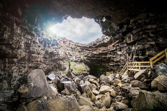 The Cave Explorer - Cold air, ice formations, and the value of proper clothing