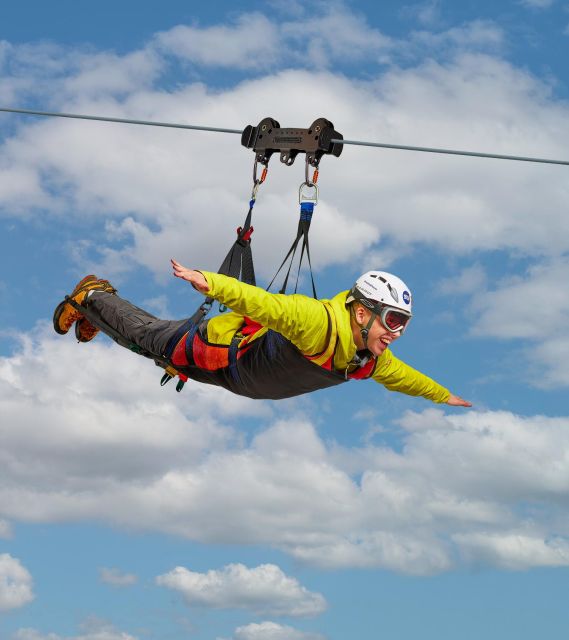 The Falcon : Superman ride with Mega Zipline Iceland - The 500-metre walk to the launch point