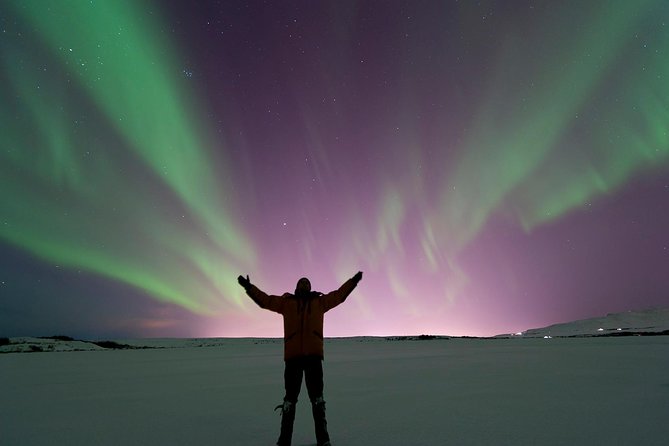The Golden Circle & Northern Lights Guided Combo tour - Returning after dark for the northern lights