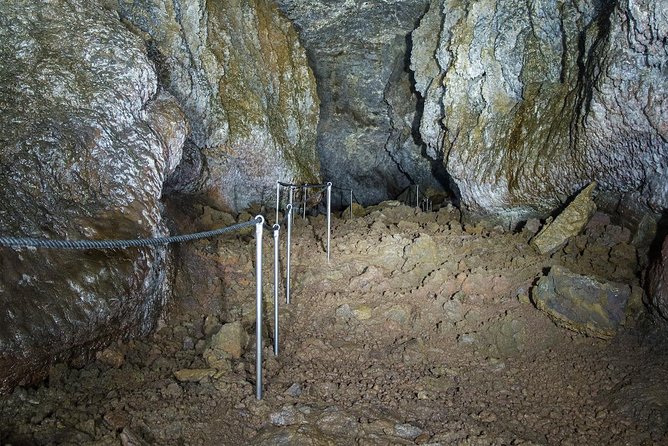 Vatnshellir Cave Tour - What makes Vatnshellir different from an ordinary cave visit