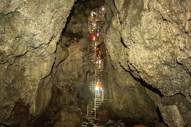 Vatnshellir Cave Tour - Cancellation and booking details