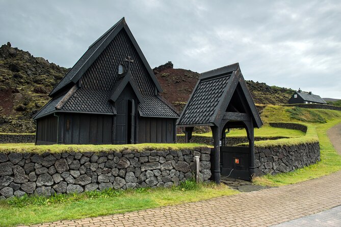 Vestmannaeyjar, Puffins & Volcanoes Small Group Day Tour - Why Heimaey makes such a strong day trip