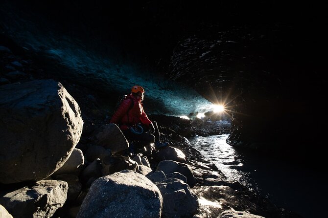 Winter Ice Cave + Climbing Private Photoshoot - 20 Shot Package - Who should book this experience